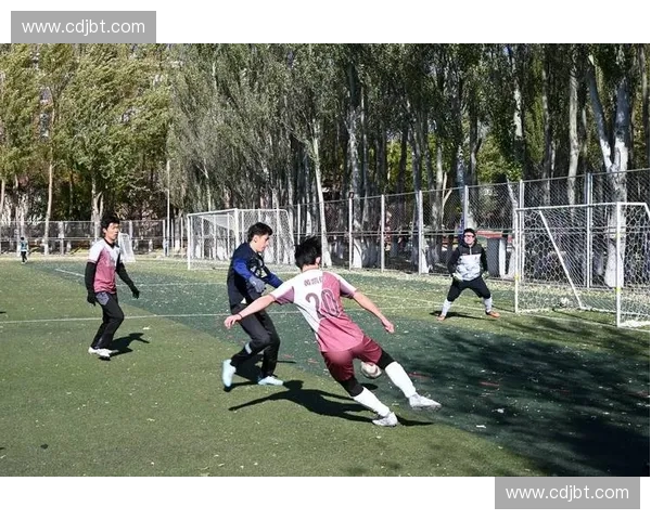 职工足球比赛精彩纷呈 热血拼搏展现团队风采与集体荣誉